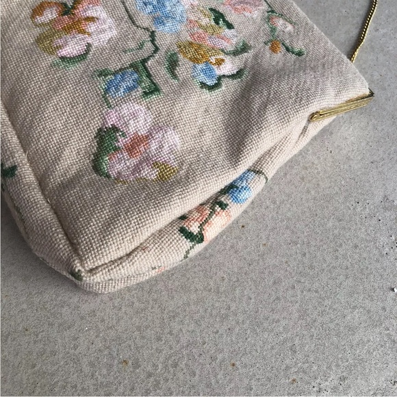 Floral Tapestry Carpet Bag Purse Vintage 50s 60s Embroidery Needle Mary Poppins - Picture 5 of 9